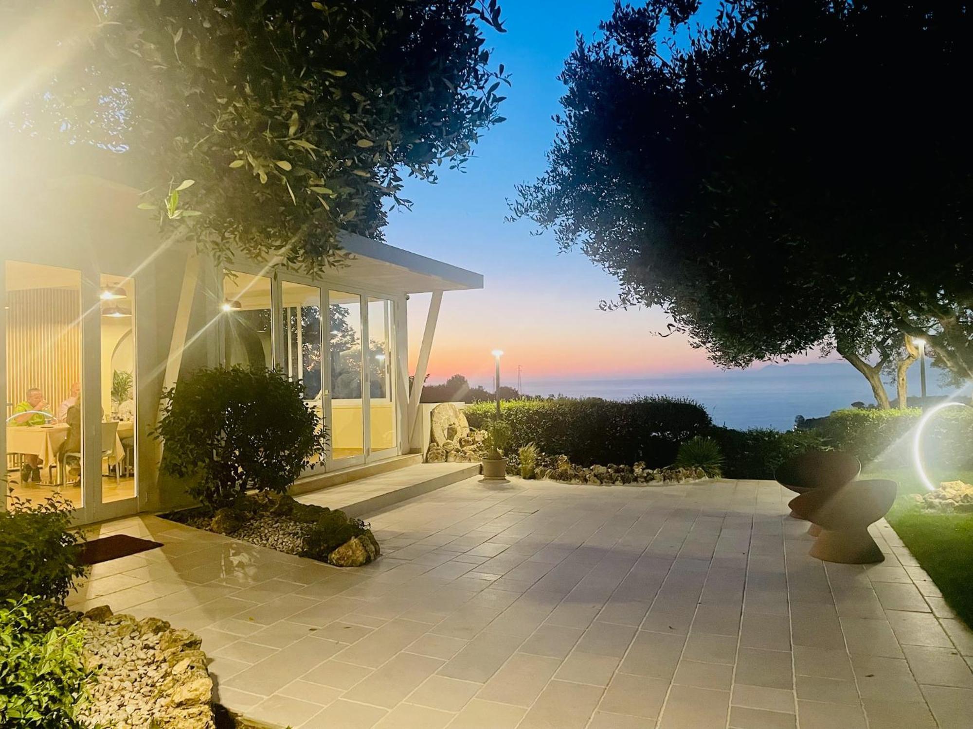 Villa Garden Drapia Exterior foto